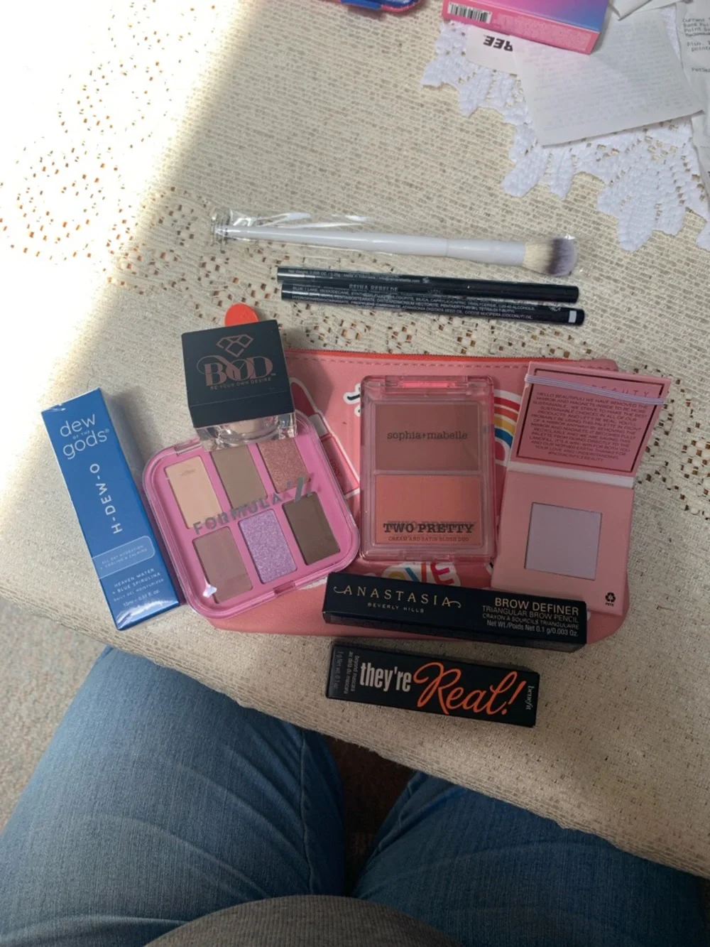 Assorted Women’s Makeup Set — Pink Palette & Blush 10 Piece Bundle